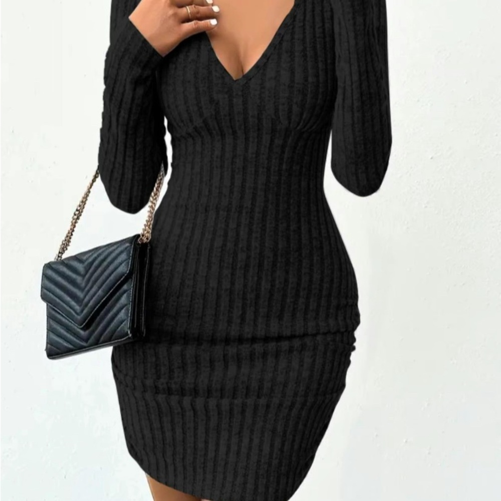 Elegant Black Ribbed Dress